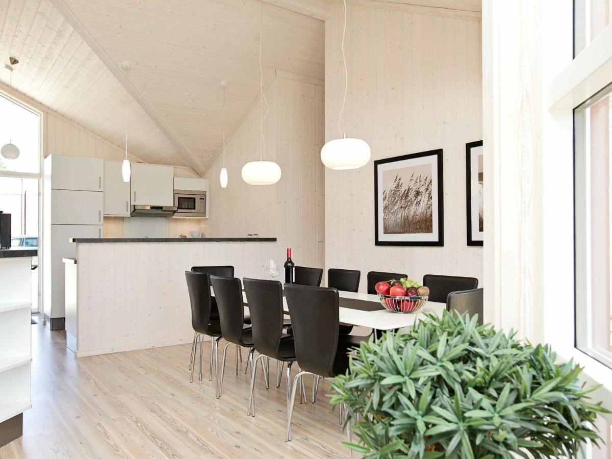 Four-Bedroom Holiday Home In Grossenbrode 1 Exterior photo