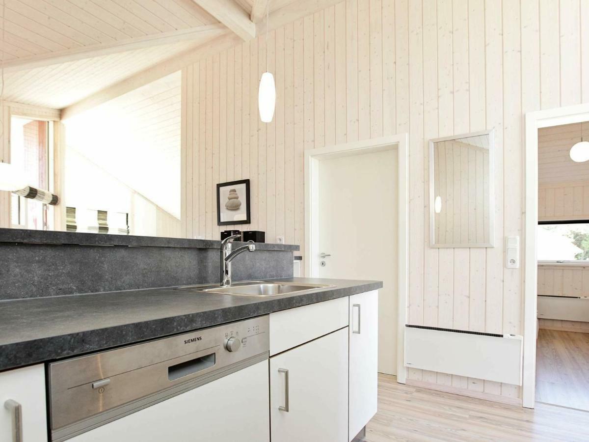 Four-Bedroom Holiday Home In Grossenbrode 1 Exterior photo